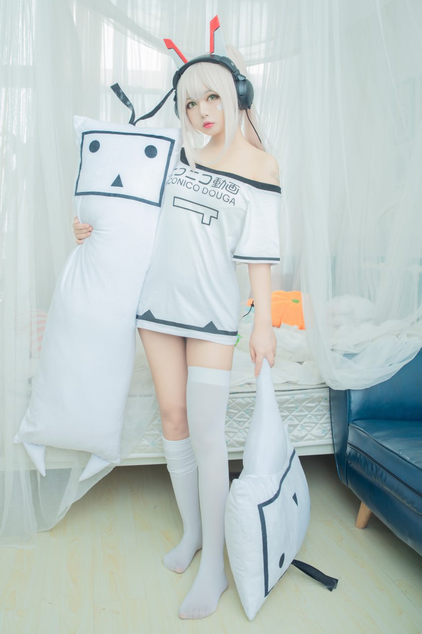 黑猫猫OvO 唯美COS写真套图合集