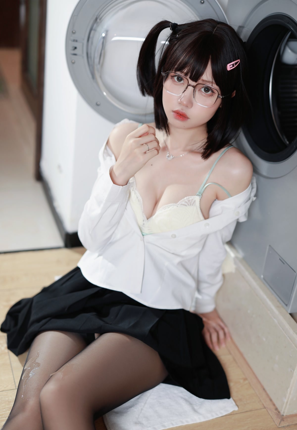 洛桑w伊梓 Cosplay写真资源合集下载