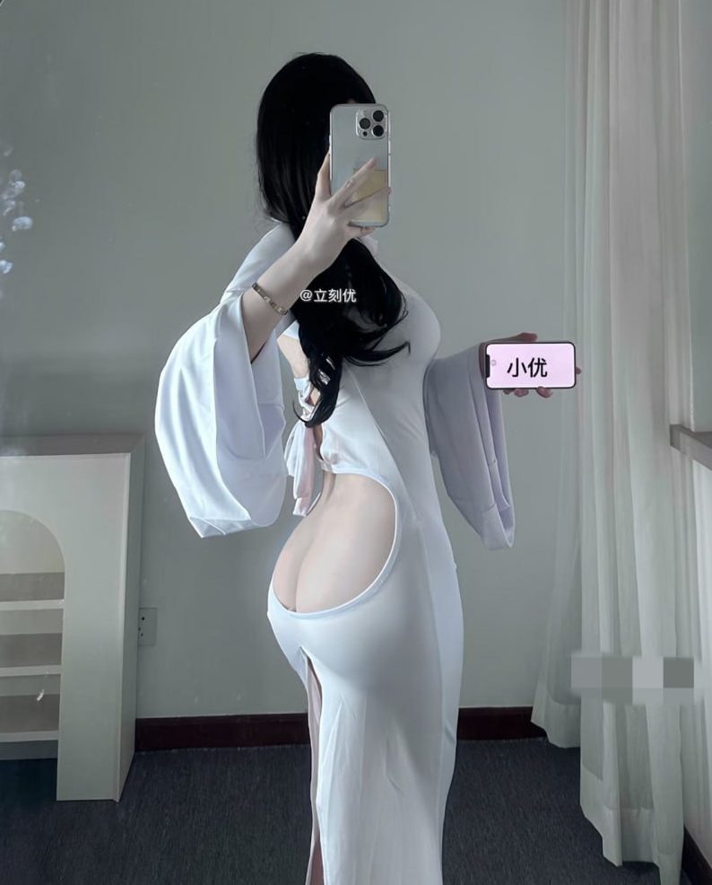 立刻优优 微密圈写真套图合集下载