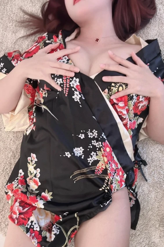 欣儿欧尼 微密圈写真图包合集下载
