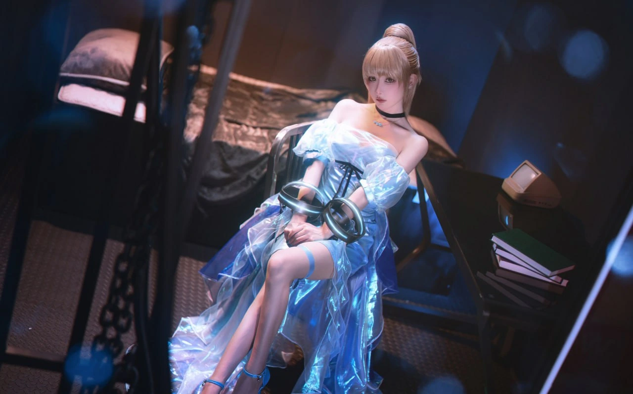 紫氯氯 Cosplay高清美图合集下载 紫氯氯 Cosplay高清美图合集下载