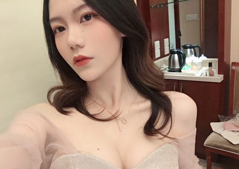 快点亲亲我吖(魔法秋秋) 推特福利百度网盘资源合集打包下载11.4G