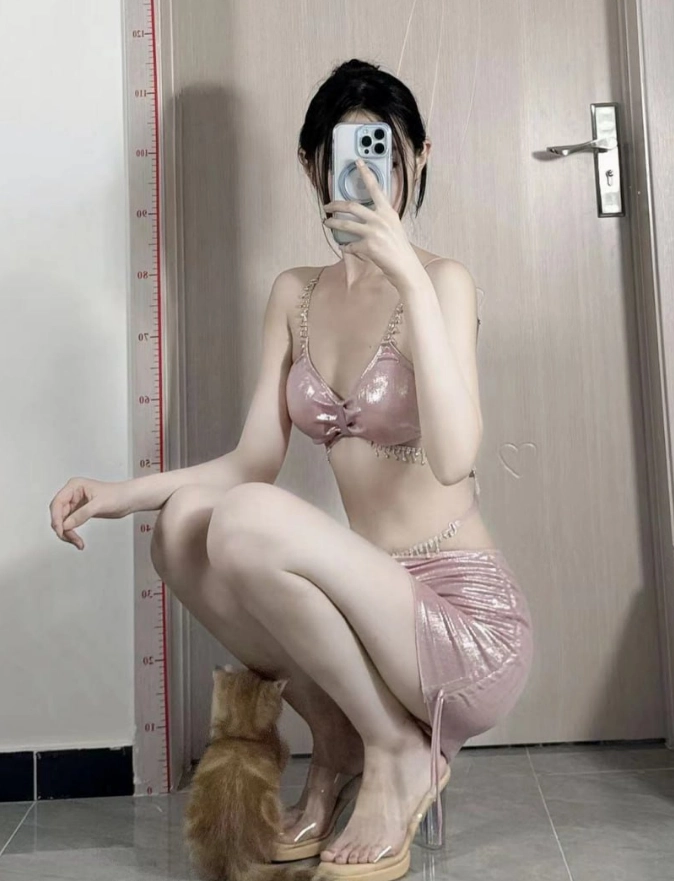 不爱穿shoes 微密圈美女写真图包合集