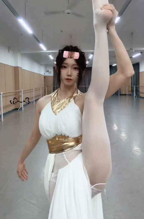 一笑呢 岛遇美女写真图包合集 一笑呢 岛遇美女写真图包合集