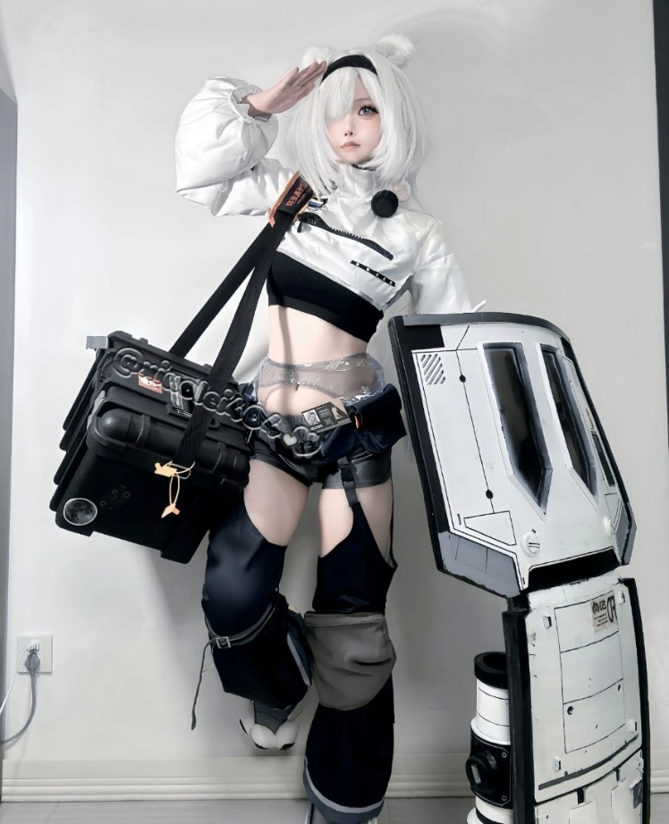 推特希尔薇 Cosplay写真资源合集